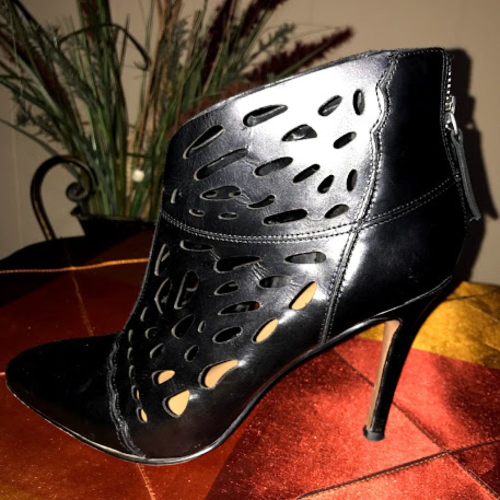 NINE WEST Black Cage Heels - Picture 1 of 7
